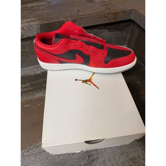 Women's Jordan 1 Low SE Homage Split Gym Red Cement Grey Size 10- DR0502-600 - Picture 7 of 10